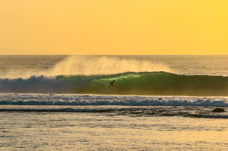 Lombok Surfing